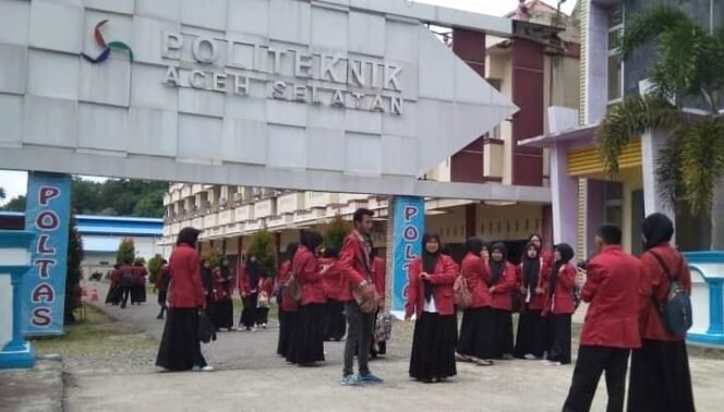 mahasiswa-poltas